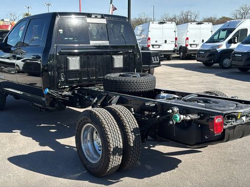 New 2026 RAM 3500 Big Horn w/ Laramie Trim Package AWD/4WD image 7