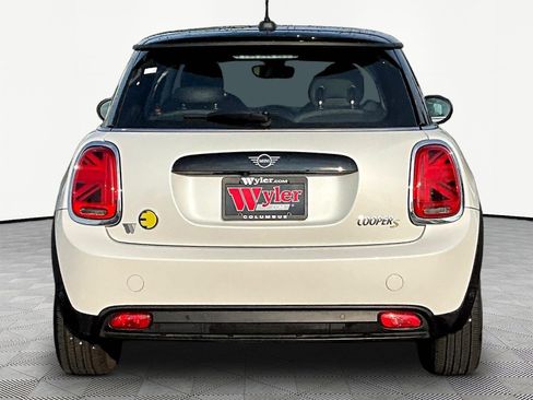 Used 2024 MINI Cooper SE FWD image 5