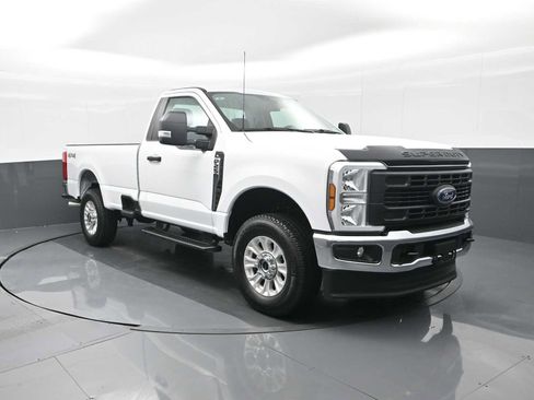 Used 2024 Ford F250 XL w/ XL Driver Assist Package image 2
