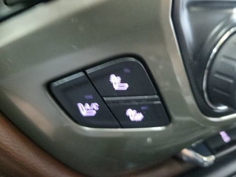 Used 2014 Chevrolet Silverado 1500 High Country AWD/4WD image 27