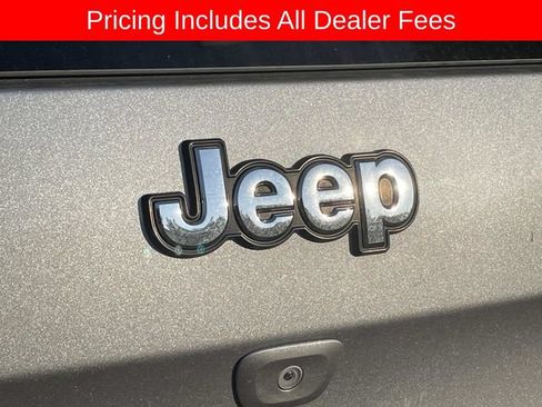 Used 2014 Jeep Cherokee Limited w/ Trailer Tow Group AWD/4WD image 7