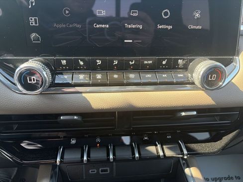 Used 2026 GMC Canyon Denali AWD/4WD image 25