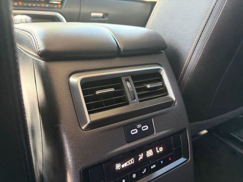 Used 2025 MAZDA CX-90 3.3 Turbo w/ Preferred Package AWD/4WD image 25