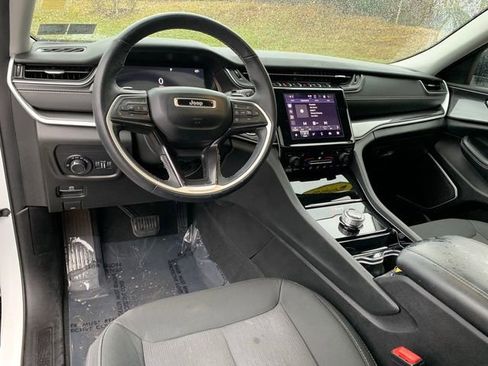 Certified 2022 Jeep Grand Cherokee L Laredo w/ Luxury Tech Group I image 18