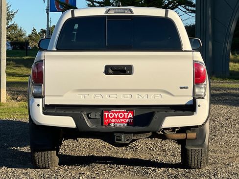 Used 2020 Toyota Tacoma image 5
