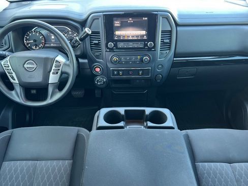 Used 2024 Nissan Titan SV AWD/4WD image 13