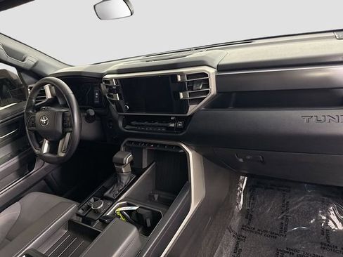 Used 2025 Toyota Tundra SR5 w/ SR5 Convenience Package AWD/4WD image 27