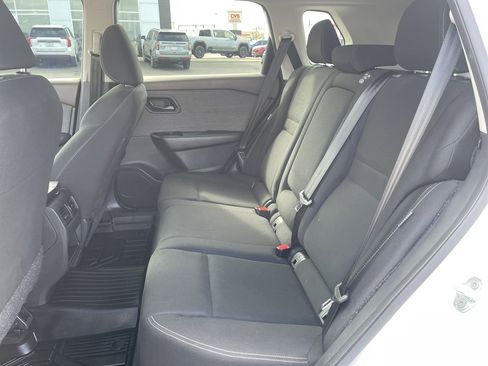 Used 2023 Nissan Rogue S image 24