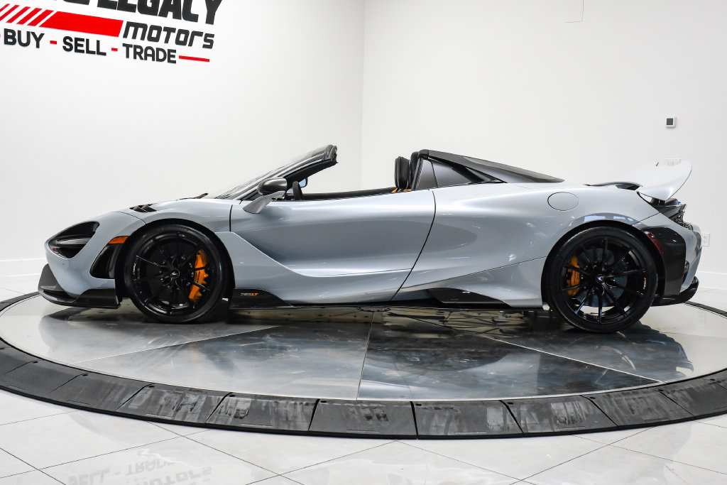 Used 2022 McLaren 765LT RWD image 12