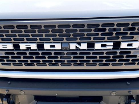 Used 2023 Ford Bronco Badlands AWD/4WD image 30
