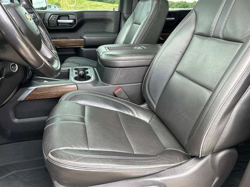 Used 2021 Chevrolet Silverado 1500 High Country w/ Technology Package image 31