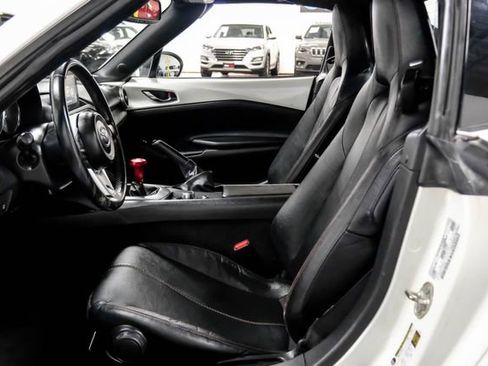 Used 2018 MAZDA MX-5 Miata RF Grand Touring RWD image 4