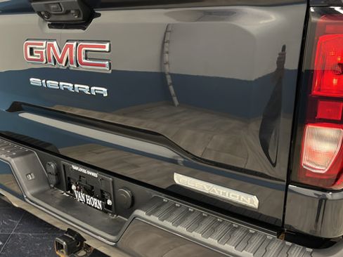 Used 2024 GMC Sierra 1500 Elevation w/ Preferred Package AWD/4WD image 39