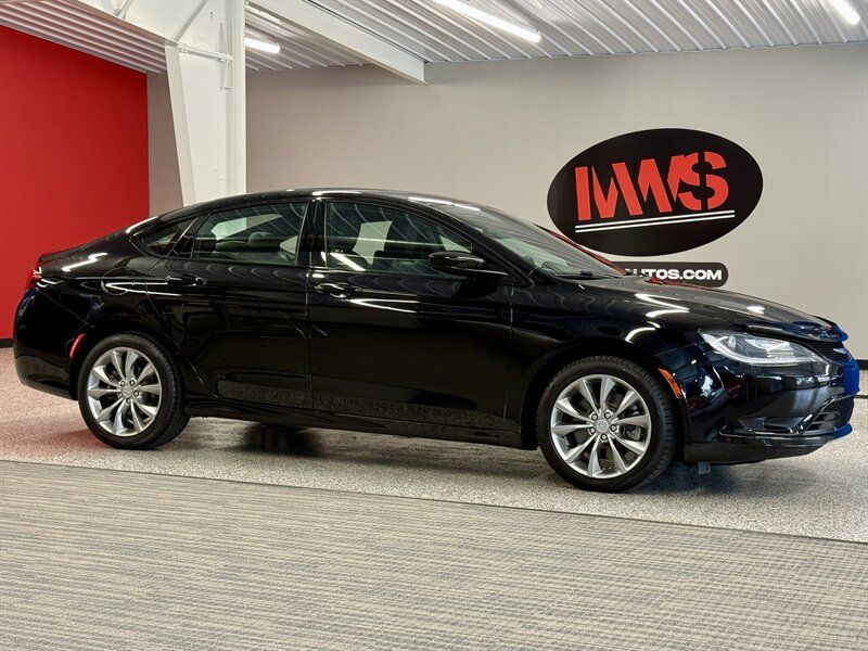 Used 2015 Chrysler 200 S w/ Comfort Group AWD/4WD image 1