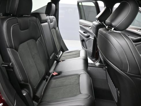New 2026 Jeep Grand Cherokee Altitude RWD image 29