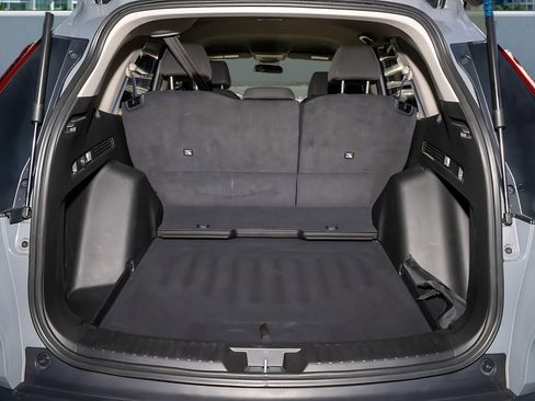 Used 2023 Honda CR-V LX image 9