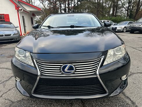 Used 2013 Lexus ES 300h image 2