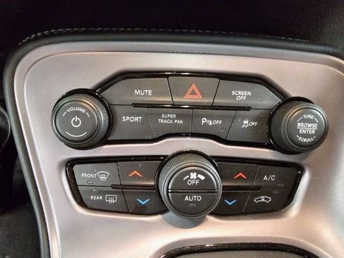 Used 2023 Dodge Challenger R/T w/ Performance Handling Group image 19