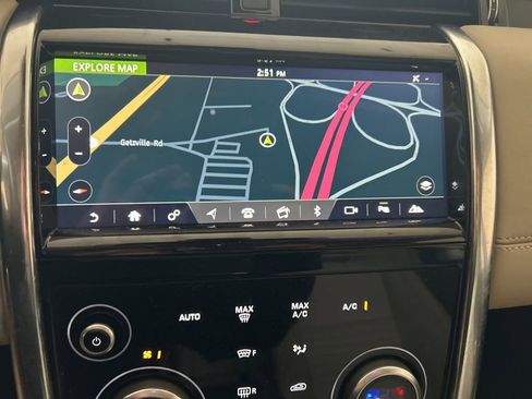 Used 2020 Land Rover Discovery Sport S image 8