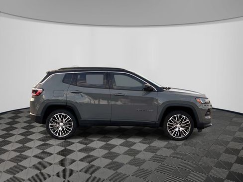 Certified 2023 Jeep Compass Limited w/ Elite Group AWD/4WD image 8
