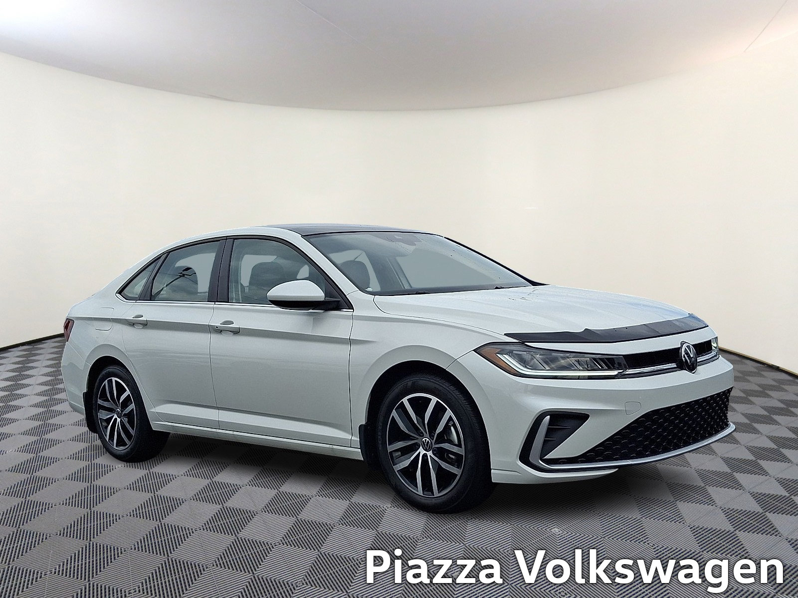 Used 2026 Volkswagen Jetta SE FWD image 1