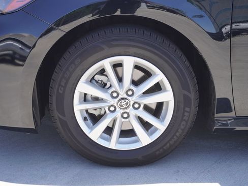 Used 2025 Toyota Camry LE FWD image 19