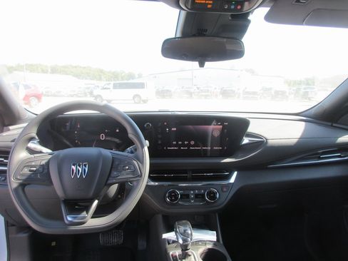 New 2026 Buick Envista Preferred image 15