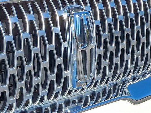 Used 2021 Lincoln Nautilus Reserve w/ Equipment Group 201A image 32