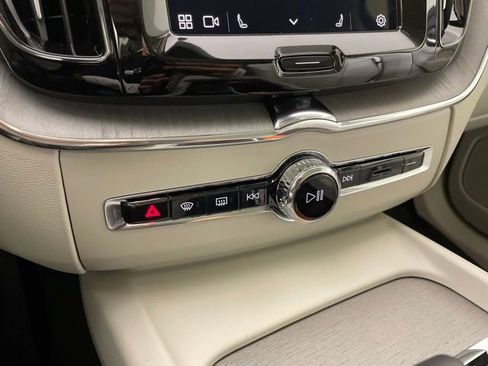 Certified 2024 Volvo XC60 T8 Plus w/ Protection Package image 28