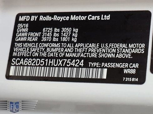 Used 2017 Rolls-Royce Phantom Drophead Coupe image 48