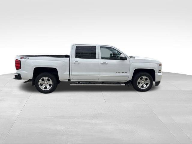 Used 2018 Chevrolet Silverado 1500 LT w/ All Star Edition AWD/4WD image 8