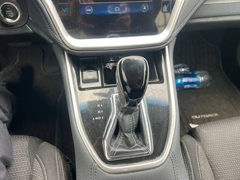 Used 2021 Subaru Outback Premium AWD/4WD image 10