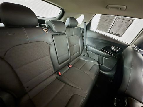 Used 2019 Kia Niro EX image 25