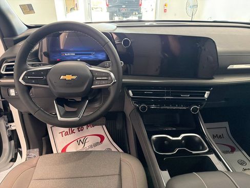 New 2026 Chevrolet Traverse LT w/ LPO, Floor Liner Package FWD image 15