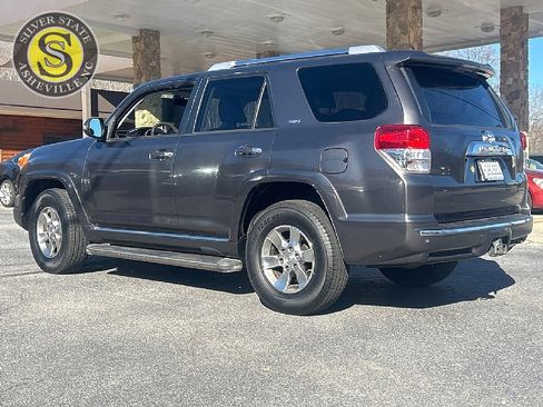 Used 2011 Toyota 4Runner SR5 image 4
