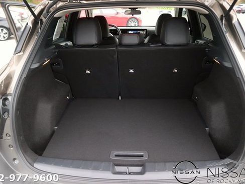 Certified 2025 Nissan Kicks SR image 15