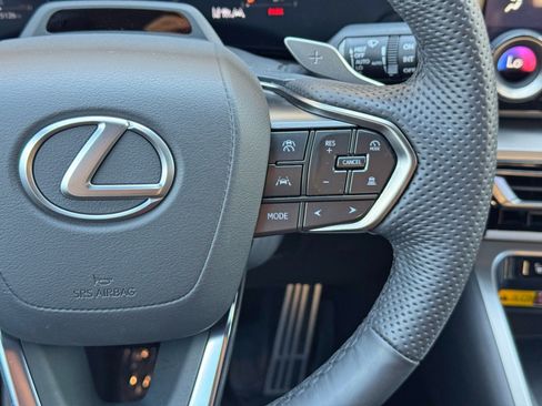 Used 2025 Lexus TX 500h AWD w/ Technology Package image 21