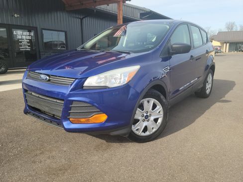 Used 2015 Ford Escape S image 1