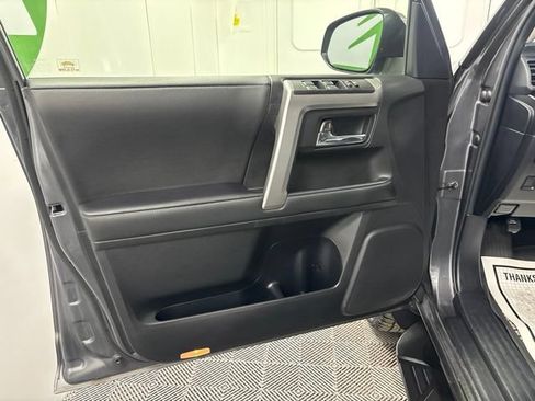 Used 2021 Toyota 4Runner SR5 AWD/4WD image 12