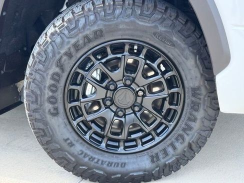 Used 2026 Toyota Tundra SR5 AWD/4WD image 2