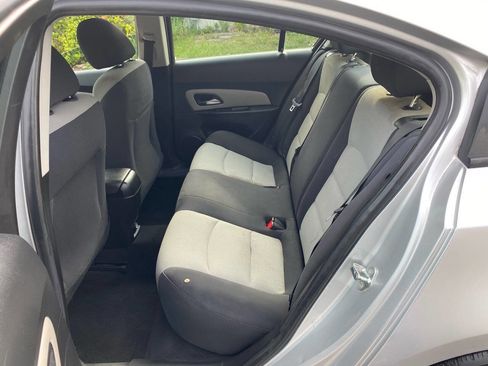 Used 2016 Chevrolet Cruze LS image 12