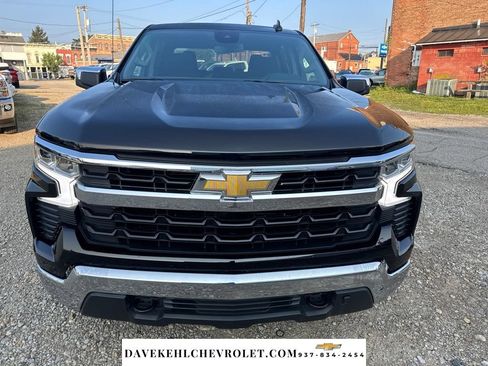 Used 2025 Chevrolet Silverado 1500 LT AWD/4WD image 8