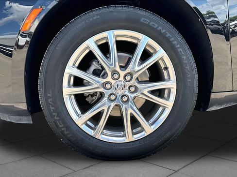Used 2023 Buick Enclave Essence w/ Experience Buick Package FWD image 11