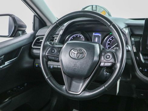 Used 2024 Toyota Camry SE FWD image 9