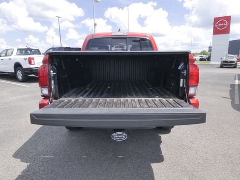Used 2023 Toyota Tacoma SR AWD/4WD image 13