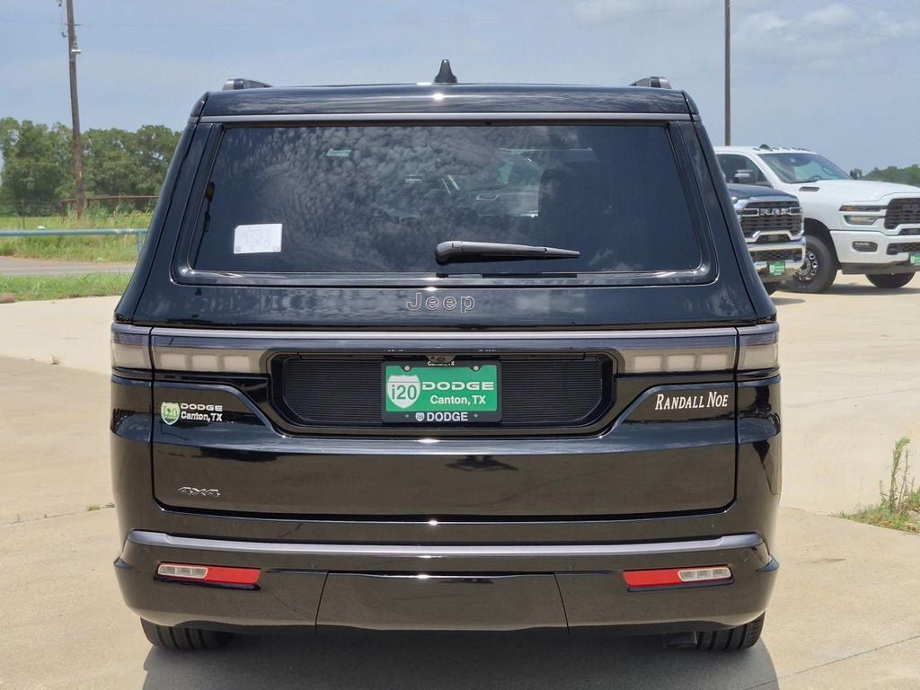 New 2026 Jeep Grand Wagoneer L Limited AWD/4WD image 5