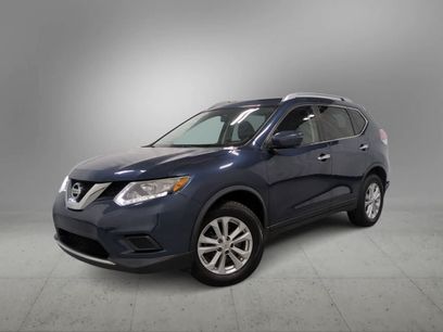 Used 2016 Nissan Rogue SV w/ SV Premium Package
