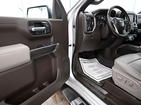 Used 2021 Chevrolet Silverado 1500 LTZ image 3