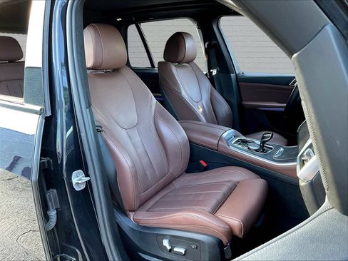 Used 2022 BMW X5 xDrive40i w/ M Sport Package AWD/4WD image 24