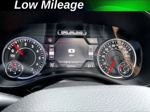 Used 2022 RAM 1500 Laramie AWD/4WD image 2